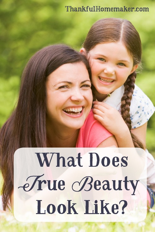 May we be women of the Word who cultivate true inner beauty so our lives will have a lasting effect on all those we come in contact with. May we worship the Lord and give Him thanks for how He created us. @mferrell