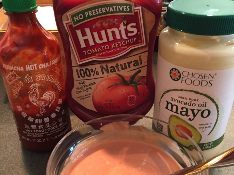 Favorite Sriracha Dipping Sauce for {almost} Everything!